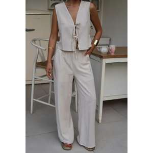 Wholesale <b>Women's</b> Beige <b>Linen</b> Suit <b>Set</b> with Elegant Bow Detail - Product Image 2