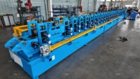 Machine de formage à froid de profilés solaires contrôlée par PLC, machine de production de supports de panneaux solaires Unistrut