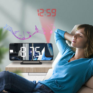 <span class=keywords><strong>Radio</strong></span> reloj con proyección LED Reloj de pared digital Función de alarma Diseño moderno para uso doméstico y de oficina - Product Image 4