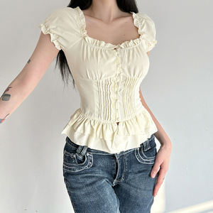 เสื้อยืดผู้หญิงคอเหลี่ยมแต่งระบาย แขนพอง ติดกระดุม ผ้าถัก สีพื้น สไตล์หวาน ใส่ได้ทุกวัน - Product Image 2