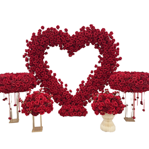 Arco de Flores Artificiales en Forma de Corazón con Rosas Rojas LEDA, para Bodas al Aire Libre, Fondo para Propuestas de Matrimonio - Product Image 1