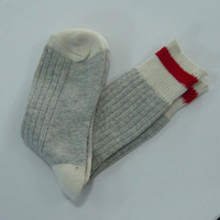 Chaussettes de travail pour femmes en gris clair à rayures rouges, vente chaude, sublimation, hiver