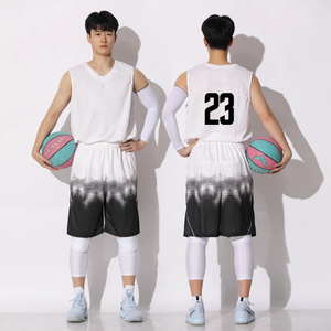 Maillot de basketball personnalisé imprimé en gros, séchage rapide, 100 % polyester respirant, avec nom et numéro personnalisables - Product Image 1