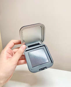 Caja de Maquillaje Personalizada Tamaño L, Autoensamblable, con Bandeja de Absorción Magnética, Cierre de Hebilla, Bandeja Vacía, Cajas de Plástico - Product Image 4