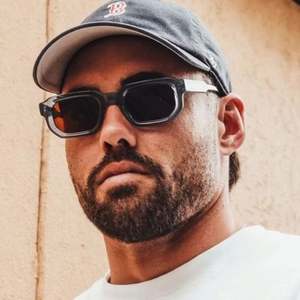 Gafas de Sol Cuadradas Vintage de Moda para Mujer 2025 con Logotipo Personalizado, Protección UV400, Color Azul Té, Estilo Punk - Product Image 1