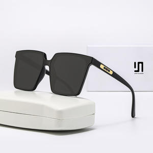 Lunettes de soleil unisexes de style coréen, montures carrées surdimensionnées noires, protection UV400, type 3, verres PC, numéro de pièce 951 - Product Image 4