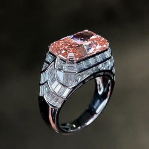 Anillo de Oro Blanco de 18 Quilates con Diamante Cultivado en Laboratorio de 5 Quilates, Color Rosa Intenso, Pulido Radiante, Excelente, VVS2, Certificado IGI - Product Image 1
