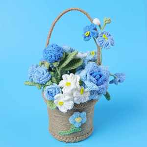 Cesta de Rosas Artificiales Tejida a Mano, Cesta de Rosas de Ganchillo para el Día de la Madre, Día del Maestro - Product Image 4