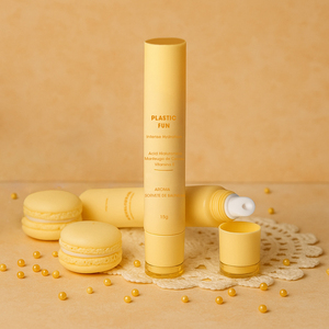 Nhà Máy Outlet cộng với phiên bản giá tốt có thể tái chế PE <span class=keywords><strong>Lip</strong></span> <span class=keywords><strong>Gloss</strong></span> Ống <span class=keywords><strong>Lip</strong></span> Balm ống với PP <span class=keywords><strong>Applicator</strong></span> cho <span class=keywords><strong>Lip</strong></span> chăm sóc - Product Image 1