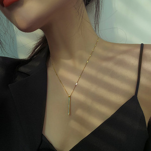 Exquisito Collar de Acero Inoxidable con Diseño de Concha, Cadena Sencilla para Clavícula, Accesorio de Moda 2023 con Estilo Único - Product Image 4