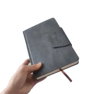 Desenho de formato A5 sua própria capa de couro personalizada, diários feitos à mão, livro de agenda em inglês para 2025