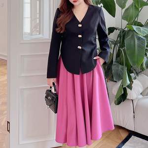 Falda Larga de Cintura Alta para Mujer Runqi N8474, Color Frambuesa, Chifón, Color Sólido, Talla Grande, Falda de Moda - Product Image 3