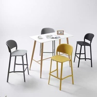 Tabouret de bar moderne, imperméable, léger et écologique à haut dossier pour la maison, le bar, l'hôtel, la salle à manger et le restaurant