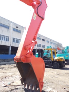 Mini-pelle d'occasion Hitachi ZX200-3G fabriquée au japon, en stock, de haute qualité, à vendre - Product Image 6