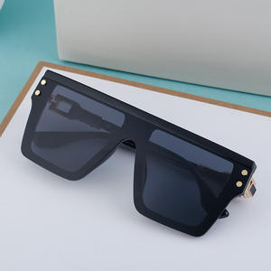 Lunettes de soleil polarisées pour hommes, monture carrée large, protection UV400, monture en PC, verres TAC, style conduite, protection solaire classe 2 - Product Image 2