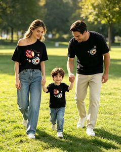 T-shirts assortis pour la famille, imprimé à carreaux pomme, pour maman, <span class=keywords><strong>papa</strong></span> <span class=keywords><strong>et</strong></span> enfant, doux pour la peau <span class=keywords><strong>et</strong></span> respirant, sans sensation de surchauffe au printemps <span class=keywords><strong>et</strong></span> en été - Product Image 3