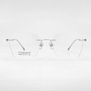 Montura de Gafas de Titanio Puro Sin Aro 16026, Geométricas, Ligeras, Unisex, para Miopía, Origen Danyang - Product Image 3