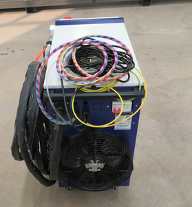 Máquina de Soldadura Láser de Fibra Portátil de 1500W, Refrigerada por Aire y Agua, para Láminas Metálicas, Certificación CE, Soldadura Láser Portátil Manual - Product Image 5