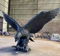 Bronze grandeur nature conçu sur mesure pour les statues volantes des aigles Sculptures en bronze coulé et en laiton Artisanat en métal