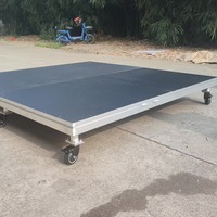 Plateforme de scène modulaire en aluminium économique, légère et durable pour salons professionnels, concerts et événements en intérieur/extérieur - Portable