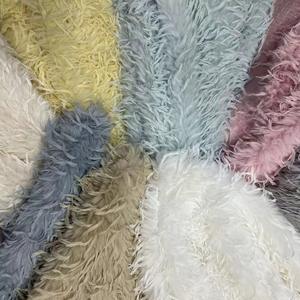 Pelliccia sintetica riciclata in poliestere 100% ecologica per copridivano per bambini - Product Image 1