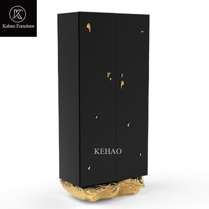 Armoire à liqueur de salon d'intérieur de marque personnalisée présentoir de rangement de boissons en laiton martelé décor de bar armoire à vin en bois noir - Product Image 6