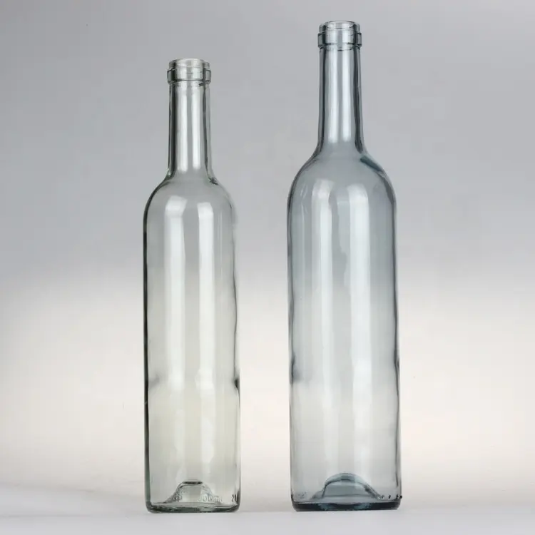 अनुकूलित खाली रचनात्मक 750ml शराब की बोतल में स्पष्ट