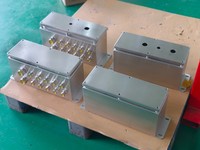 Boîtier de commande antidéflagrant industriel LD-FBJX IP66 en acier inoxydable, compatible IEC Ex, alimentation 24V DC 10A pour zones dangereuses