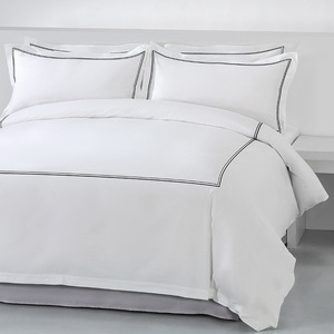Linge de lit d'hôtel en coton Twin Full Queen King Size Passepoil Broderie Parure de lit <span class=keywords><strong>Housse</strong></span> de <span class=keywords><strong>couette</strong></span> Parure de lit Ensemble de literie de luxe - Product Image 3