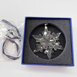 Shining Crystal Christmas Tree Ornament Christmas Snowflake Hanging <b>Car</b> Pendant Decoration - Product Image 3