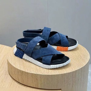 Nouvelles sandales décontractées polyvalentes en cuir véritable à bride croisée et talon compensé, pour homme, idéales pour l'été et la plage - Product Image 5