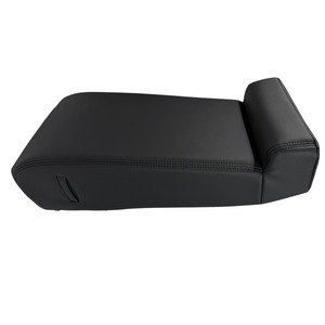 Adapté pour convertir une <span class=keywords><strong>BMW</strong></span> <span class=keywords><strong>X6</strong></span> E71 <span class=keywords><strong>quatre</strong></span> places en modèle cinq places. Avec intérieur noir. Amélioration de l'intérieur pour <span class=keywords><strong>BMW</strong></span> <span class=keywords><strong>X6</strong></span> E71. - Product Image 2