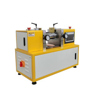 ZS-401 प्रयोगशाला बेंच-टॉप ओपन टू-रोल मिल पानी-कूल्ड प्लास्टिक और सिलिकॉन रबर के लिए 5.5kw उच्च सुरक्षा - Product Image 1