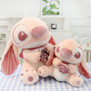 Peluche di <span class=keywords><strong>Stitch</strong></span> con Rosa Rosa Stile Cartone Animato, Bambola <span class=keywords><strong>Lilo</strong></span> & <span class=keywords><strong>Stitch</strong></span>, Commercio all'ingrosso Transfrontaliero - Product Image 4