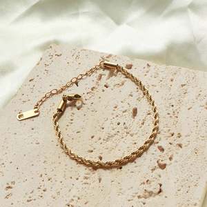 Bracciale Chris April personalizzato in acciaio inossidabile 316L placcato oro PVD, catena a corda intrecciata regolabile, per uomo e donna, gioielli. - Product Image 6