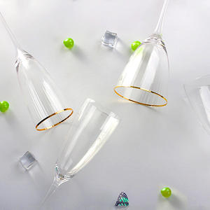 モダンシンプルゴールドリム付きストライプ柄赤と白ワイングラスクリエイティブゴブレットパーティーグラスカップ - Product Image 4