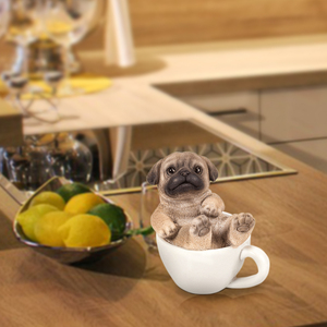 Divertente Statuetta in Resina di <span class=keywords><strong>Cane</strong></span> <span class=keywords><strong>Carlino</strong></span> Seduto in una Tazza per Giardino - Product Image 2