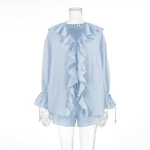 Ensemble chemise et short pour <span class=keywords><strong>femme</strong></span>, style français vintage, tissé à motifs floraux, col en V, à volants, décontracté, à nouer, deux pièces, été - Product Image 4