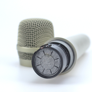 Microfono Dinamico Professionale Cablato per Karaoke KTV, 935 Sixty Years, 60 Anni di Esperienza, Microfono Vocale Audio - Product Image 3