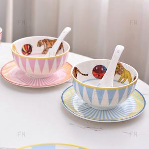 Service de table en porcelaine de luxe européen 10pcs assiette en porcelaine osseuse à prix réduit - Product Image 5