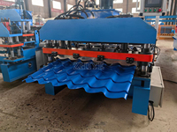 Machine de formage de tôles de toiture en acier de haute qualité et de norme supérieure pour la fabrication de tuiles
