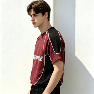 Camisetas de Hombre Personalizadas de Cuello Redondo, Estilo Crop, con Parches y Dobladillo Ajustable, de Tela Gruesa, con Estampado, de Fabricante de Ropa - Product Image 2