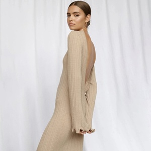 Robe décontractée en tricot de haute qualité, couleur unie, sexy, respirante et confortable, dos nu - Product Image 2