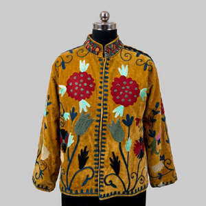 Veste Suzani jaune moutarde, faite à la main, brodée, veste pour femme, broderie indienne vintage Suzani, manteau bohème ethnique tribal - Product Image 1
