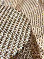 Nouveau tissu de dentelle de haute qualité avec paillettes perles décoration main couture robe robe matériel