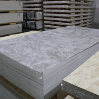 Feuille de marbre à haute brillance d'usine Revêtement UV Feuilles de plastique décoratives en marbre Pvc Panneaux muraux UV