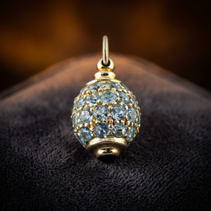 Colgante Hecho a Mano con Circonita Cúbica Azul en Forma de Paz, Plata de Ley 925, Joyería Moderna y Elegante para Fiestas, Unisex - Product Image 3