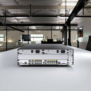 Routeur haute performance Netengine AR6300-S avec 4 ports 10GE SFP+ conçu pour les entreprises - Product Image 1