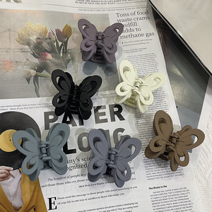 กิ๊บติดผมรูปผีเสื้อเรซิ่นแบบโปร่ง สไตล์ญี่ปุ่น <span class=keywords><strong>เกาหลี</strong></span> ยุโรป อเมริกา ใหม่ล่าสุด ฤดูหนาว <span class=keywords><strong>2021</strong></span> สำหรับผู้หญิง - Product Image 1