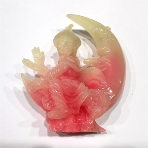 Vendita Calda all'Ingrosso di Pietra Luminosa di Cristallo con Incisione di Strega Volante e Luna per Decorazione e Regalo - Product Image 4